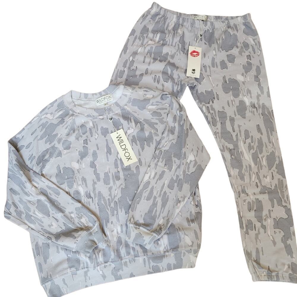 WILDFOX CAMO NEW LOUNGING SET SIZE LARGE